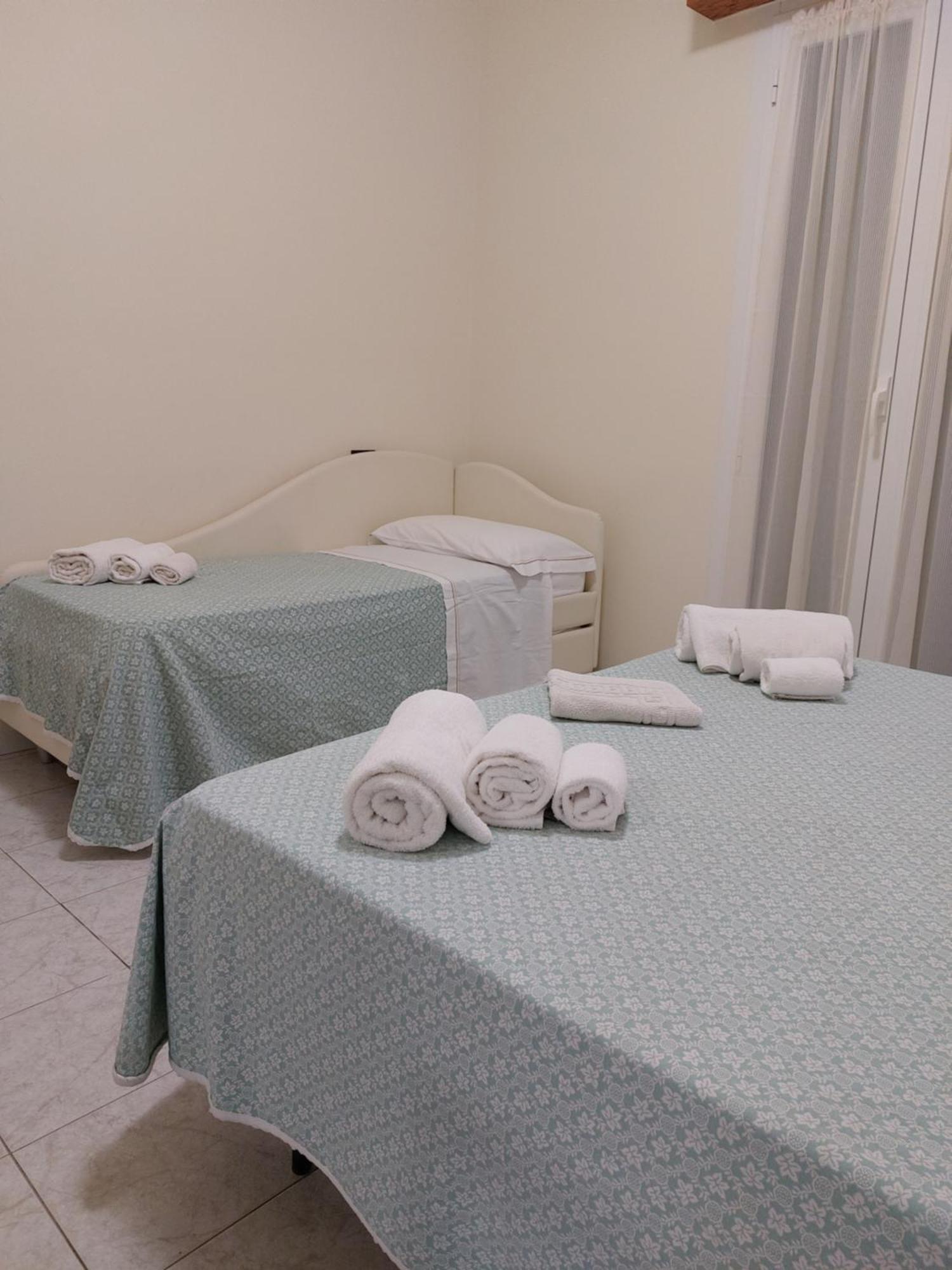 Hotel Villa Aurora Bellaria-Igea Marina Buitenkant foto