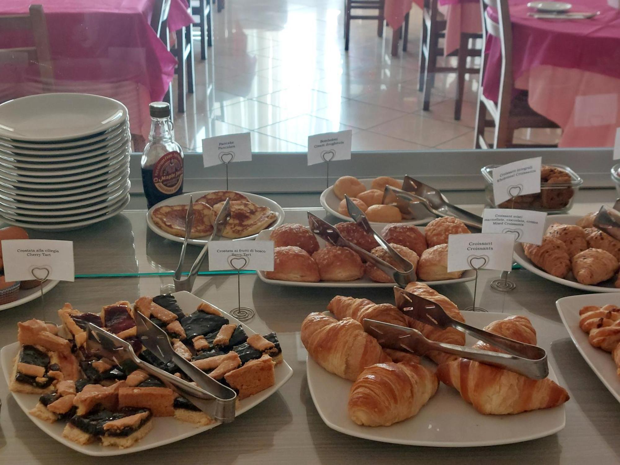 Hotel Villa Aurora Bellaria-Igea Marina Buitenkant foto